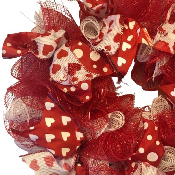 Handmade Valentine Hearts Ribbon Red White Wreath - Picture 3 of 5